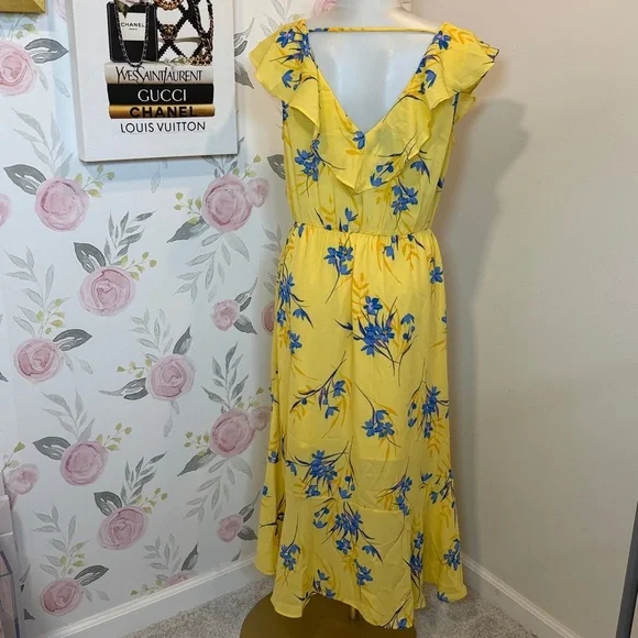 Socialite Yellow Floral Dress - Picture 5 of 5